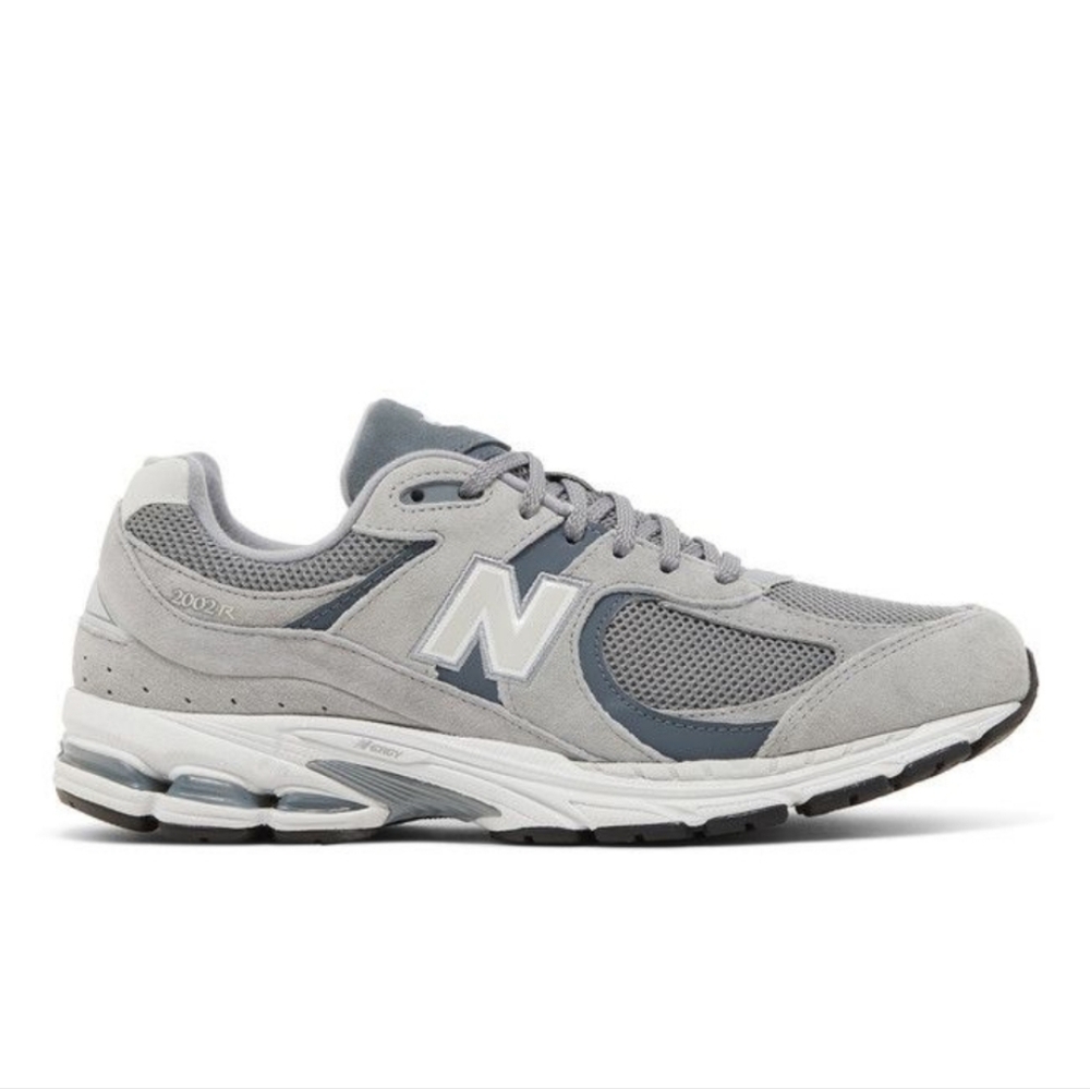 New Balance 2002R "Steel Orca" Light Grey Size Women's 7 Men's 5.5 Sku M2002RST